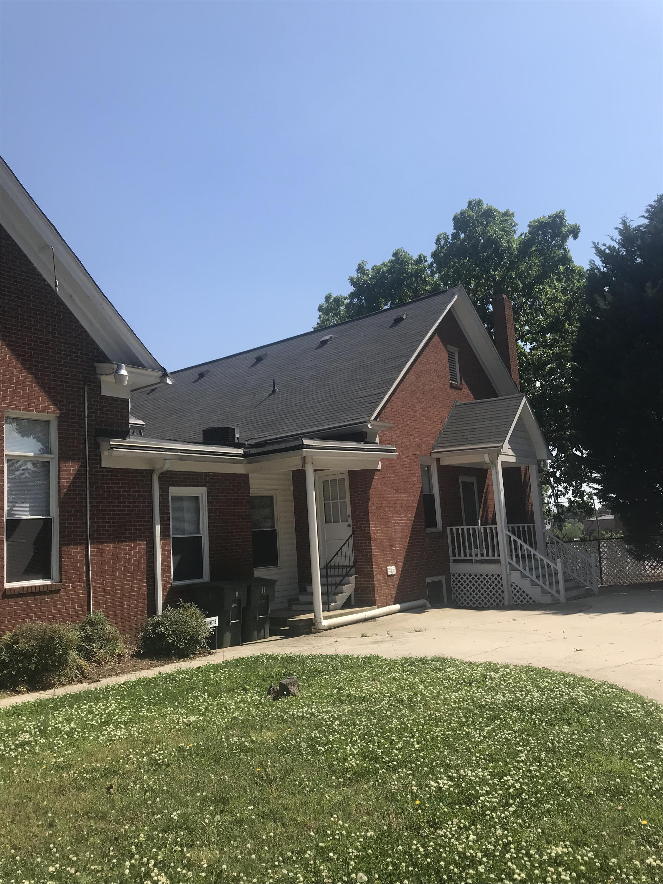135 E Wilson Ave -  C